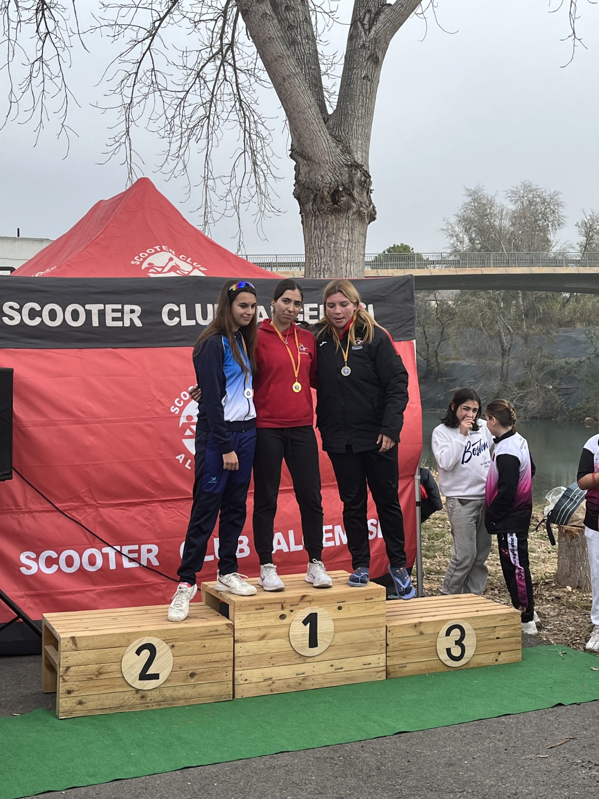 b76af9f8-70c4-4f93-a96f-6357e2c42b0a