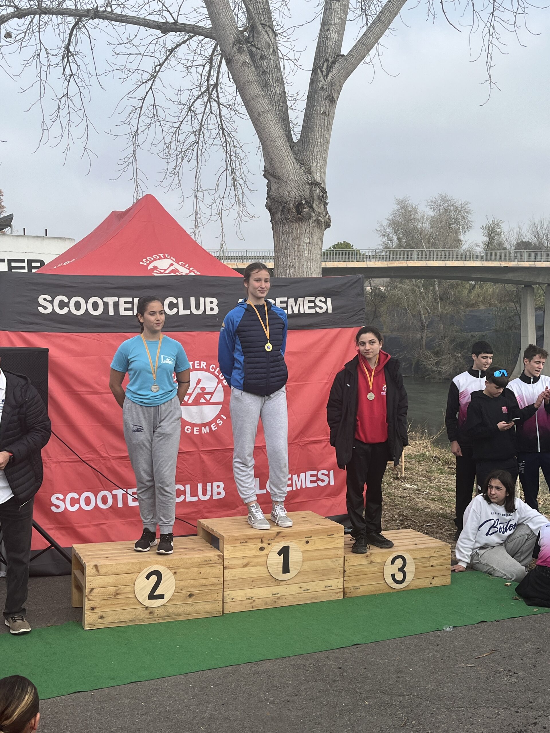 b76af9f8-70c4-4f93-a96f-6357e2c42b0a