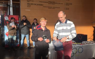 NUESTRO REPRESENTANTE EN SANTANDER PONE AL CLUB EN LO MÁS ALTO